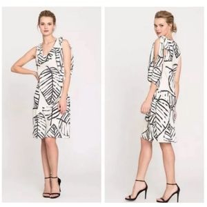 NIC+ZOE cream leaf print dress with tie